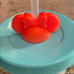 Straw topper